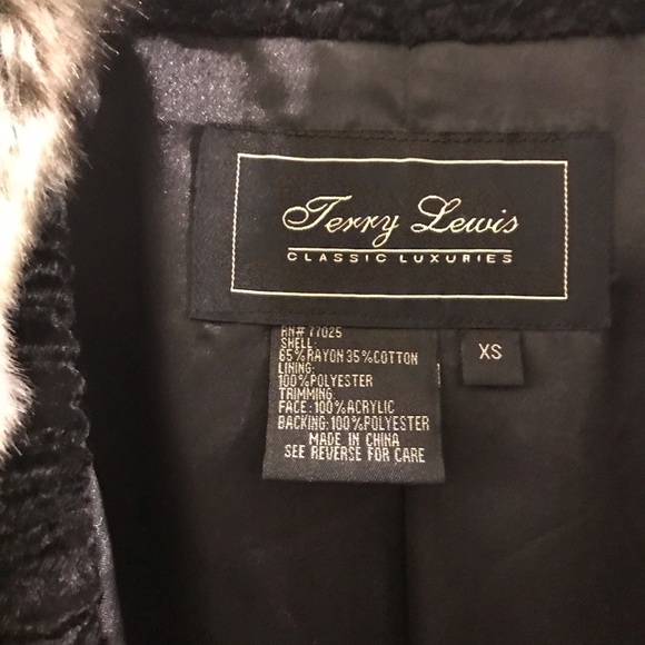 Terry Lewis faux 'Persian lamb' fur coat- NWT - Picture 6 of 7